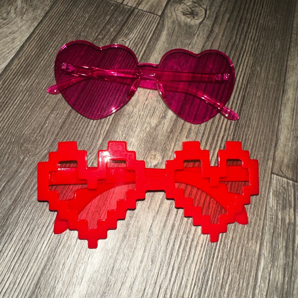 HEART SUNGLASSES - 2 for $15
